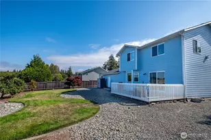 1589 SW Victory St, Oak Harbor, WA 98277 - Photo 36