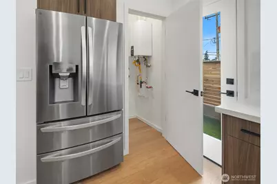 5253 California Avenue SW #B, Seattle, WA 98136 - Photo 16