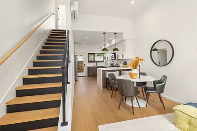5253 California Avenue SW #B, Seattle, WA 98136 - Photo 2