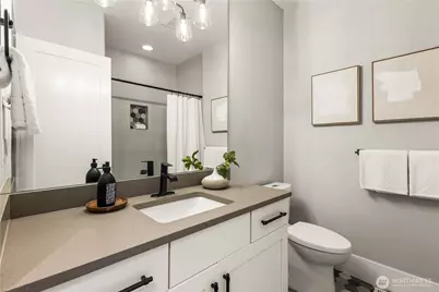 10402 NE 15th Street, Bellevue, WA 98004 - Photo 18