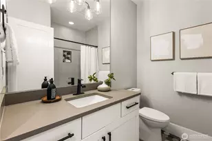10402 NE 15th St, Bellevue, WA 98004 - Photo 18