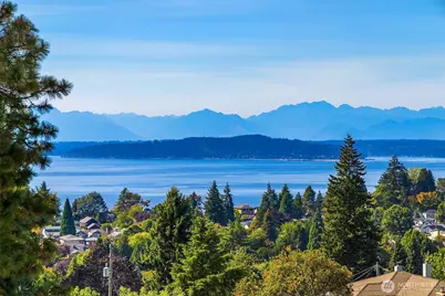 5253 California Avenue SW #F, Seattle, WA 98136 - Photo 32