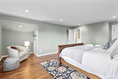4124 Burke Avenue N, Seattle, WA 98103 - Photo 18