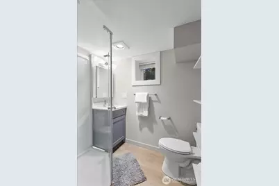 4124 Burke Avenue N, Seattle, WA 98103 - Photo 30