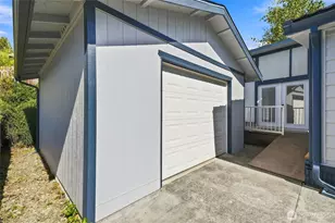 19401 127th Ave NE, Bothell, WA 98011 - Photo 28