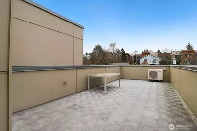 709 15th Avenue #B, Seattle, WA 98122 - Photo 14
