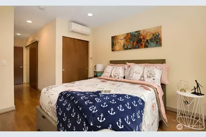 709 15th Avenue #B, Seattle, WA 98122 - Photo 12