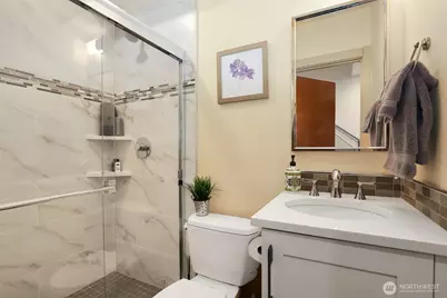 709 15th Avenue #B, Seattle, WA 98122 - Photo 4