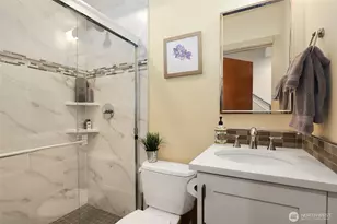 709 15th Ave, Seattle, WA 98122 - Photo 4