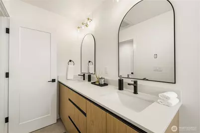 3819 C Fremont Avenue N, Seattle, WA 98103 - Photo 16