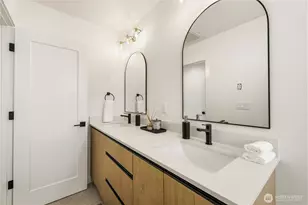 3819 C Fremont Ave N, Seattle, WA 98103 - Photo 16