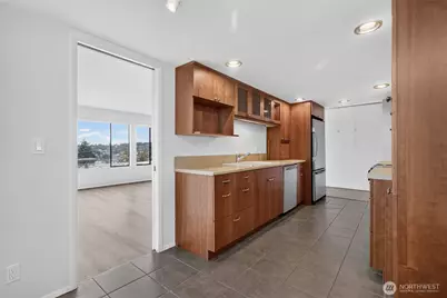 3608 26th Place W #301, Seattle, WA 98199 - Photo 22