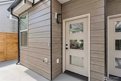 3819 A Fremont Avenue N, Seattle, WA 98103 - Photo 28