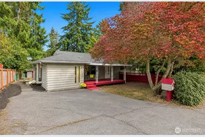 7815 227th Place SW, Edmonds, WA 98026 - Photo 2