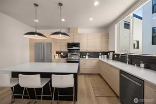 3007 S Dakota St, Seattle, WA 98108 - Photo 6