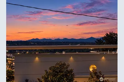 1006 Grant Avenue S, Renton, WA 98057 - Photo 2