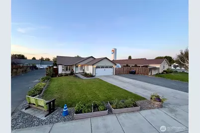 1616 NE Pirate Lane, Moses Lake, WA 98837 - Photo 1