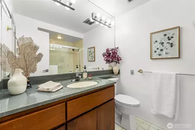 18001 NE 10th Street, Bellevue, WA 98008 - Photo 20