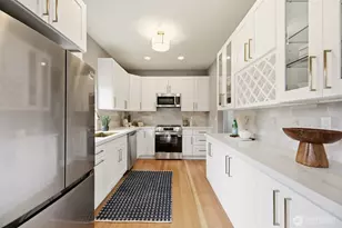 2018 Oakes Ave, Everett, WA 98201 - Photo 8