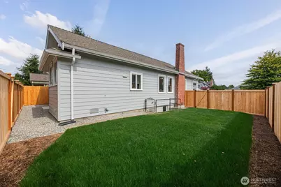 2018 Oakes Avenue, Everett, WA 98201 - Photo 24