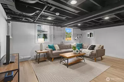 10322 Ashworth Avenue N, Seattle, WA 98133 - Photo 24