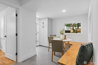 10322 Ashworth Avenue N, Seattle, WA 98133 - Photo 10