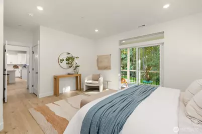 16761 NE Sanwick Place, Bainbridge Island, WA 98110 - Photo 18