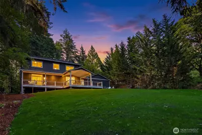 16761 NE Sanwick Place, Bainbridge Island, WA 98110 - Photo 30