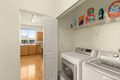 6895 Holly Park Drive S, Seattle, WA 98118 - Photo 24