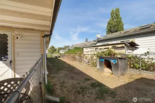 1819 S 17th St, Tacoma, WA 98405 - Photo 26