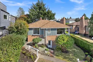 8438 41st Ave SW, Seattle, WA 98136 - Photo 2