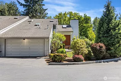 10 143rd Avenue SE, Bellevue, WA 98007 - Photo 2