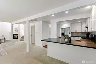10 143rd Ave SE, Bellevue, WA 98007 - Photo 14