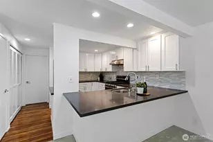 10 143rd Ave SE, Bellevue, WA 98007 - Photo 12