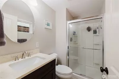 8206 University Point Circle NE, Bremerton, WA 98311 - Photo 18