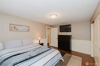 8206 University Point Circle NE, Bremerton, WA 98311 - Photo 20