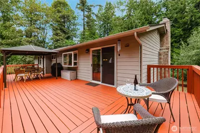 8206 University Point Circle NE, Bremerton, WA 98311 - Photo 28