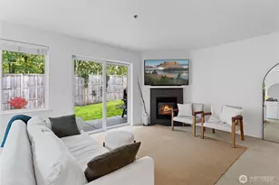 901 E Marine View Dr, Everett, WA 98201 - Photo 4