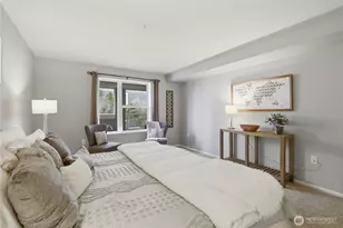 4343 Roosevelt Way NE, Seattle, WA 98105 - Photo 14