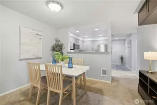 4343 Roosevelt Way NE, Seattle, WA 98105 - Photo 8