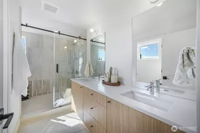 524 N 86th Street, Seattle, WA 98103 - Photo 20