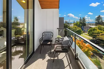 2530 30th Avenue W, Seattle, WA 98199 - Photo 26