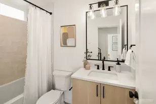 2530 30th Ave W, Seattle, WA 98199 - Photo 14