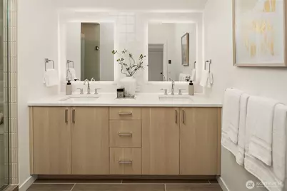 2530 30th Avenue W, Seattle, WA 98199 - Photo 24