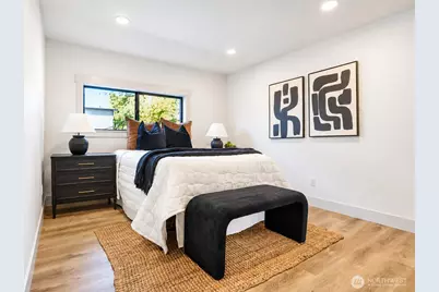 11647 Beacon Avenue S, Seattle, WA 98178 - Photo 14