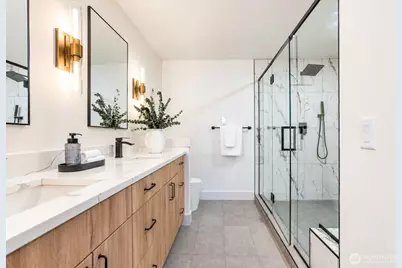 11647 Beacon Avenue S, Seattle, WA 98178 - Photo 10