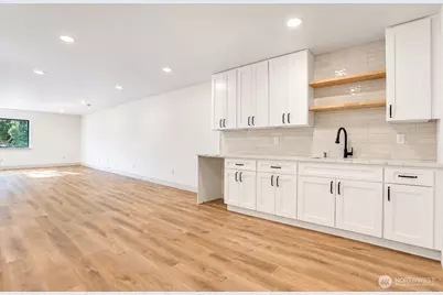 11647 Beacon Avenue S, Seattle, WA 98178 - Photo 20