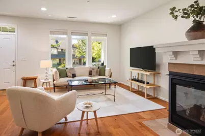 1804 10th Avenue NE #1320, Issaquah, WA 98029 - Photo 16