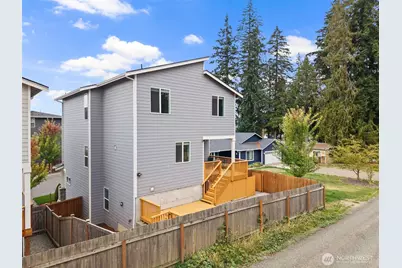 650 NW Gardenia Way, Bremerton, WA 98311 - Photo 20