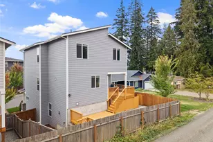 650 NW Gardenia Way, Bremerton, WA 98311 - Photo 20
